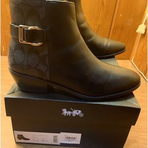 Coach mid boots